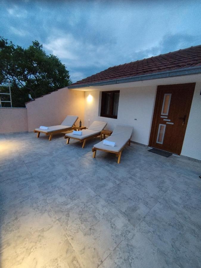 Maris Apartment Vodenjak Екстериор снимка