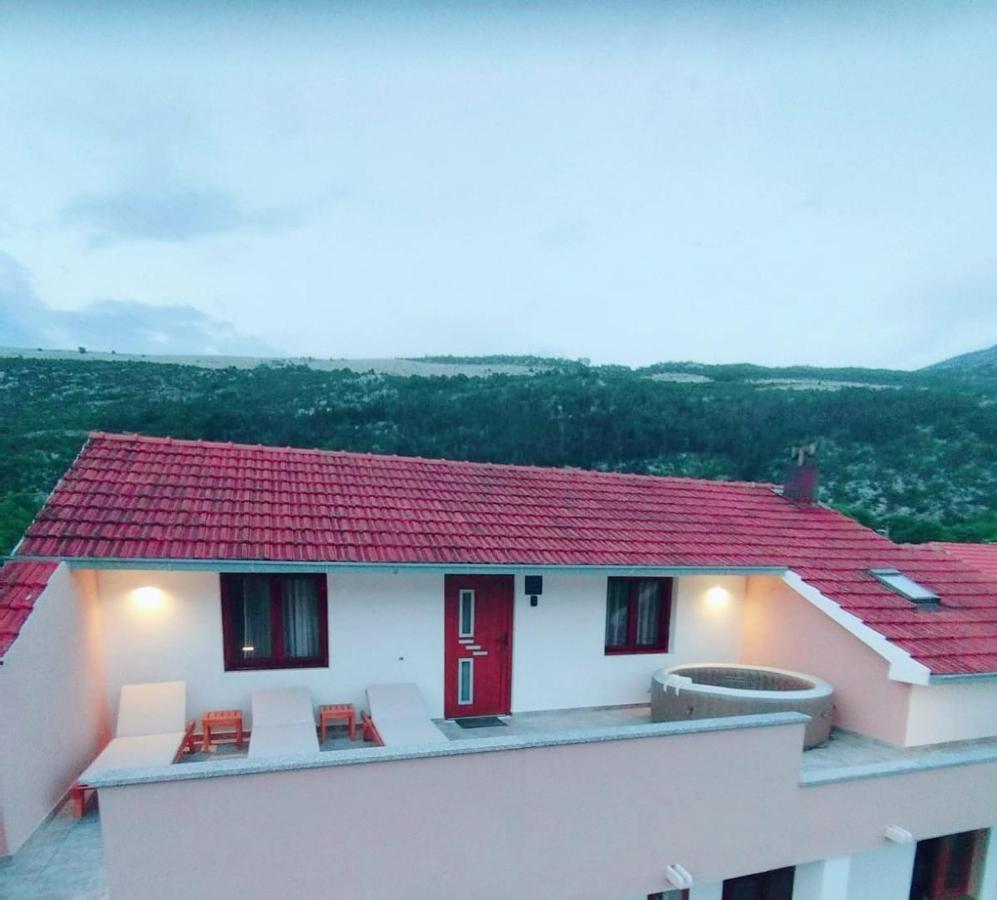 Maris Apartment Vodenjak Екстериор снимка