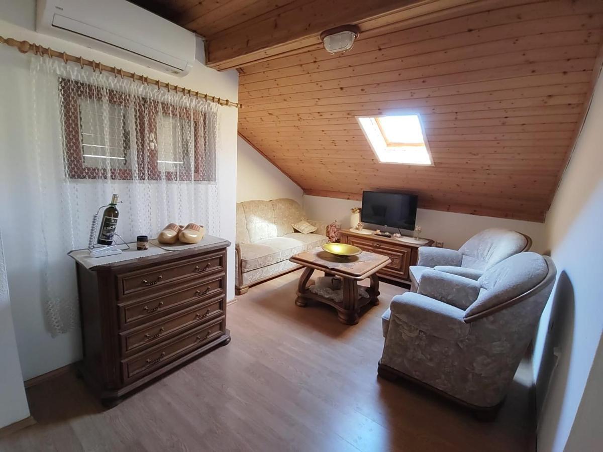 Maris Apartment Vodenjak Екстериор снимка